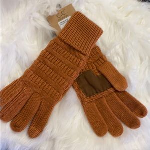C.C. Exclusives Smart Tip Gloves